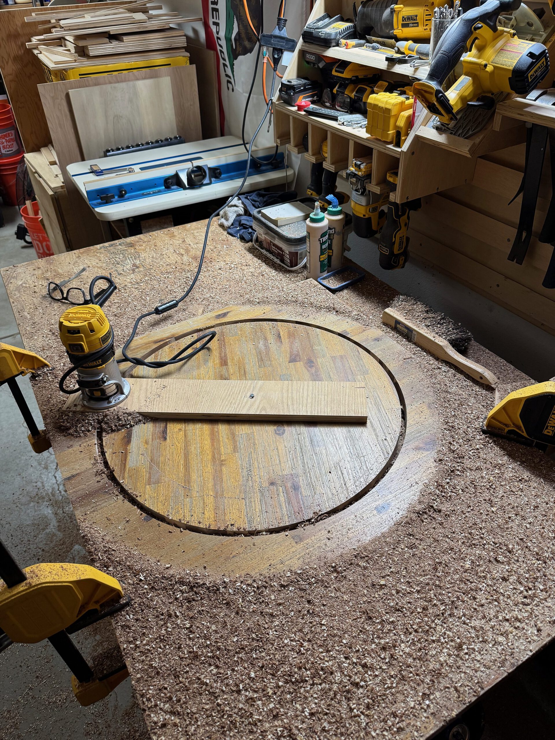 How to Rout a Perfect Circle in Wood With a Simple Shop-Made Jig